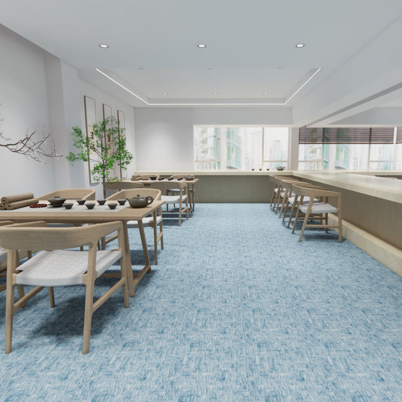 أرضيات متجانسة مقاومة للخدش وقوية وناعمة تحت القدم للمناطق ذات الازدحام الشديد